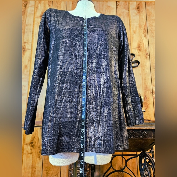 Metallic Print Longsleeve Shirt - Picture 7 of 10